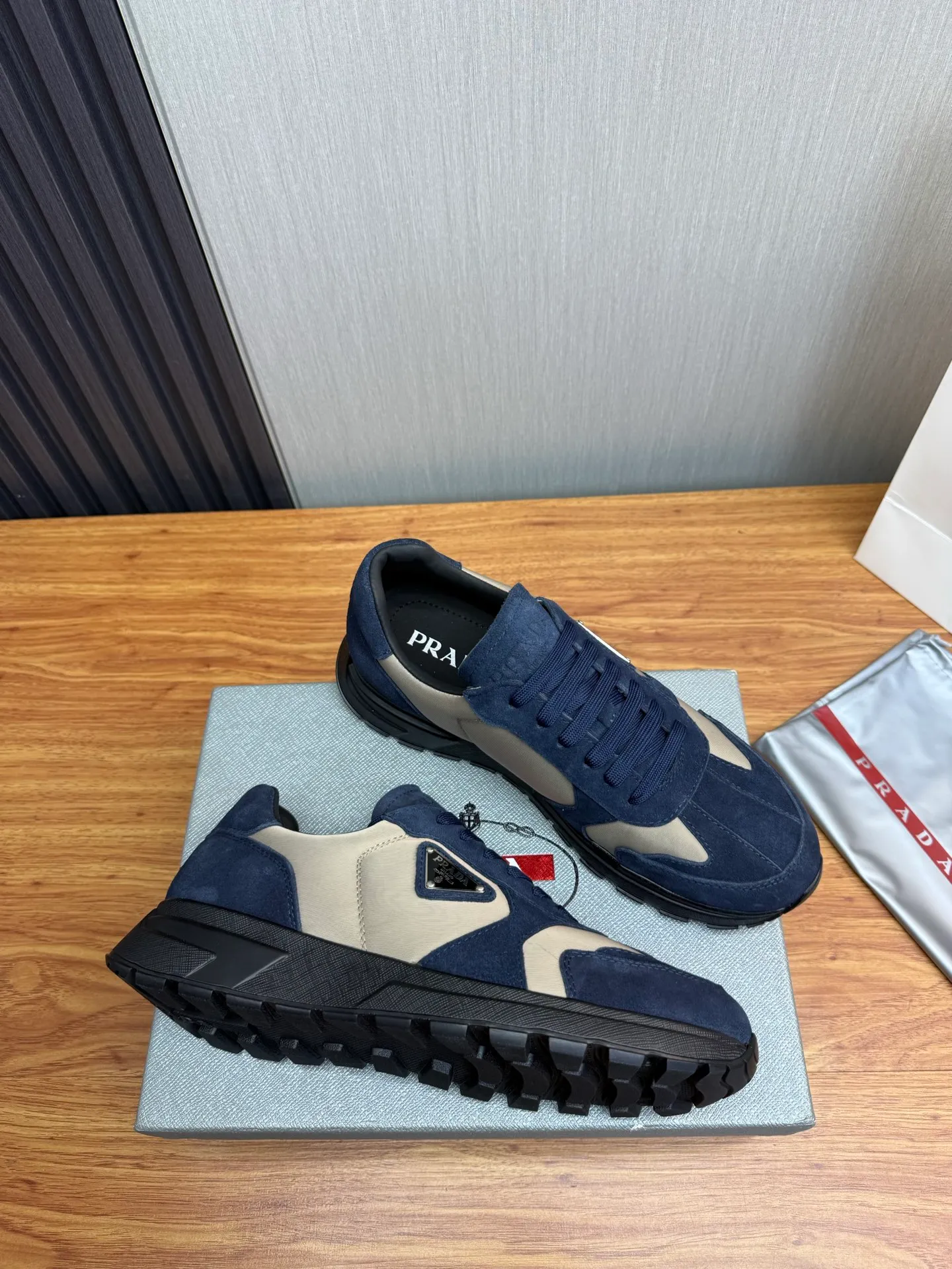 Men's shoes 560💰 [PRADA] Popular items in men's shoe counters, synchronized with the official website, 1 high-quality shipment ✔️Original cowhide + cowhide lining, 1🆚1 replica, original sole, 38-45 (45 customized, non-refundable)